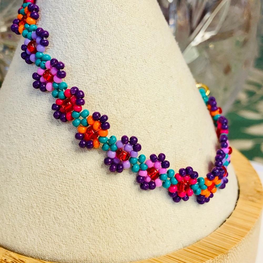 Colorful Beaded Bracelet Purple Dainty Gold Heart Charm Glam Adjustable NEW